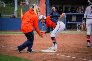 Alicia Hansen and Syracuse emerged with an extra-innings win a day after losing in extras.