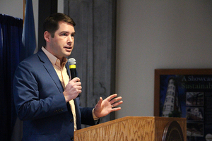 Syracuse Mayor Ben Walsh, pictured here at his 