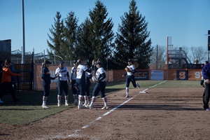 Syracuse's first two games of the Felsberg Invitational were canceled on Friday, and the Orange won their season opener for the first time since 2017.