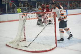 The only score of the game was netted with 13:34 to go in the second period by UW's Abby Roque on a feed from Lauren Williams. 